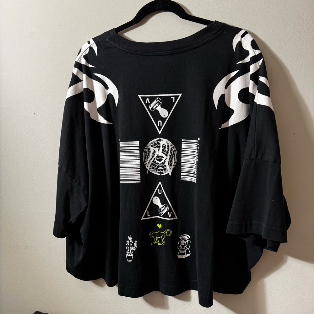 Diesel Graphic Sleeve Hi-Low Top